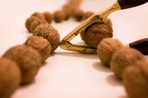 walnuts-1081438_640